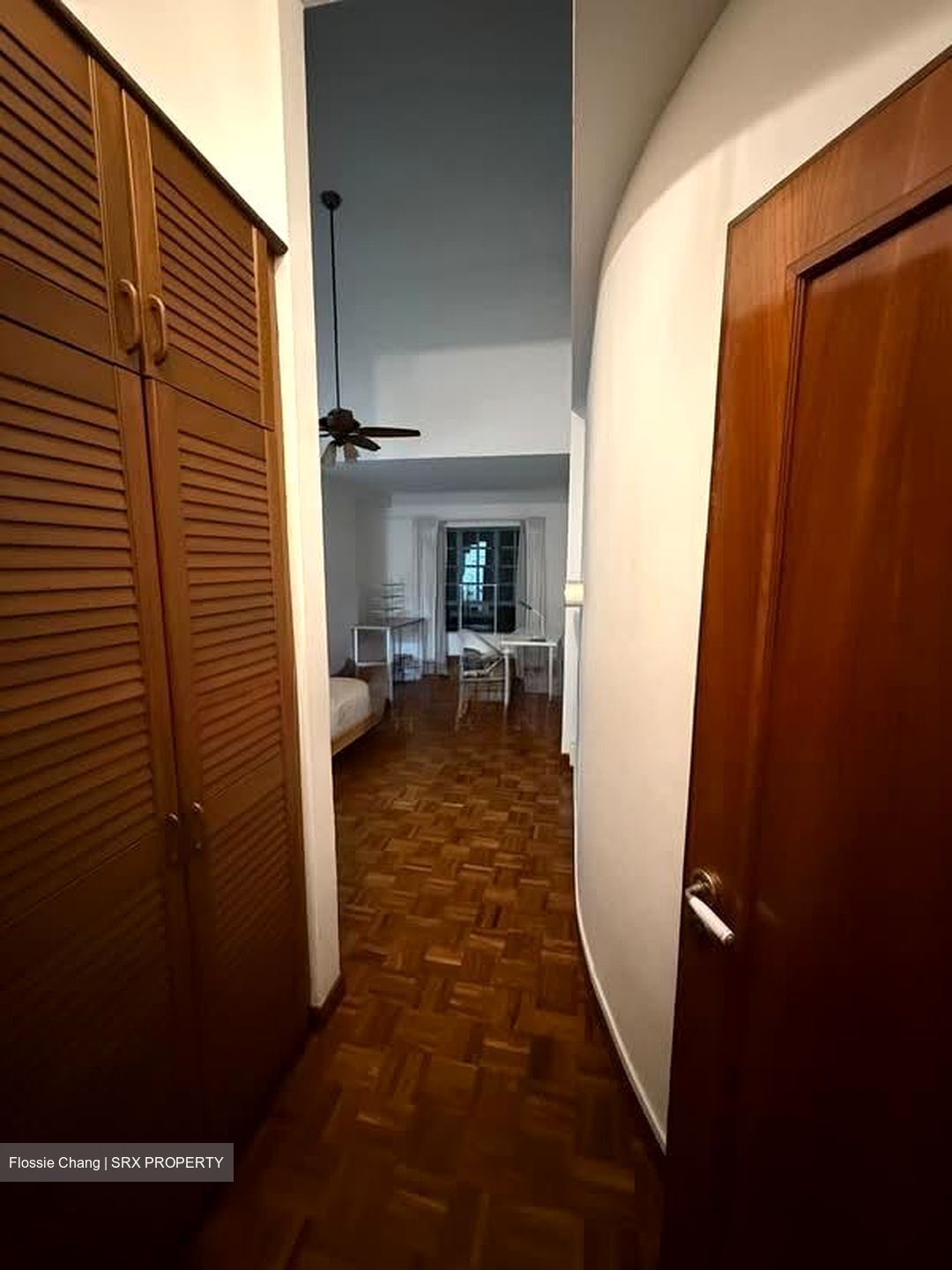 Gold Coast Condo (D5), Condominium #560682331